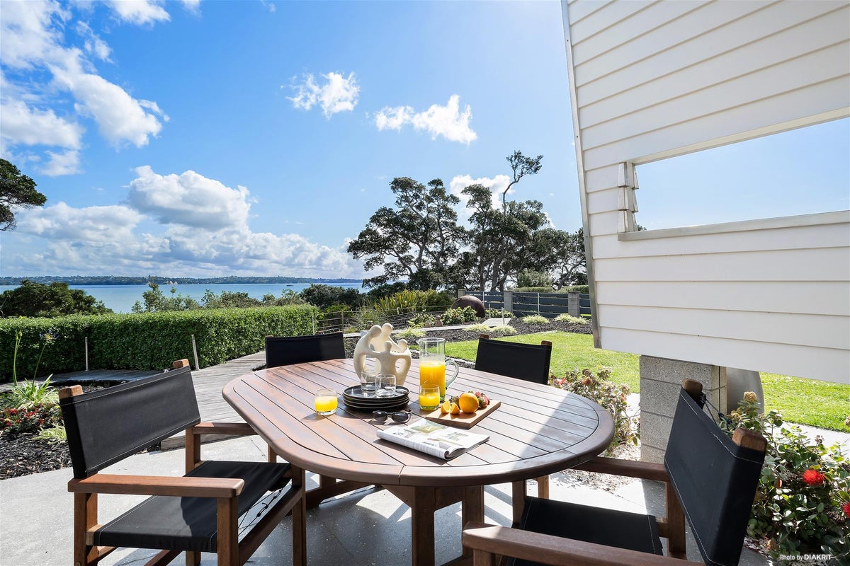 75 Pine Harbour Parade, Beachlands, Auckland - Carousel 2