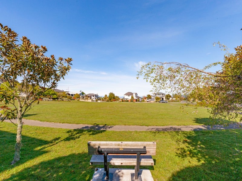 5 Coprosma Crescent, Waipahihi, Taupo - Carousel 5