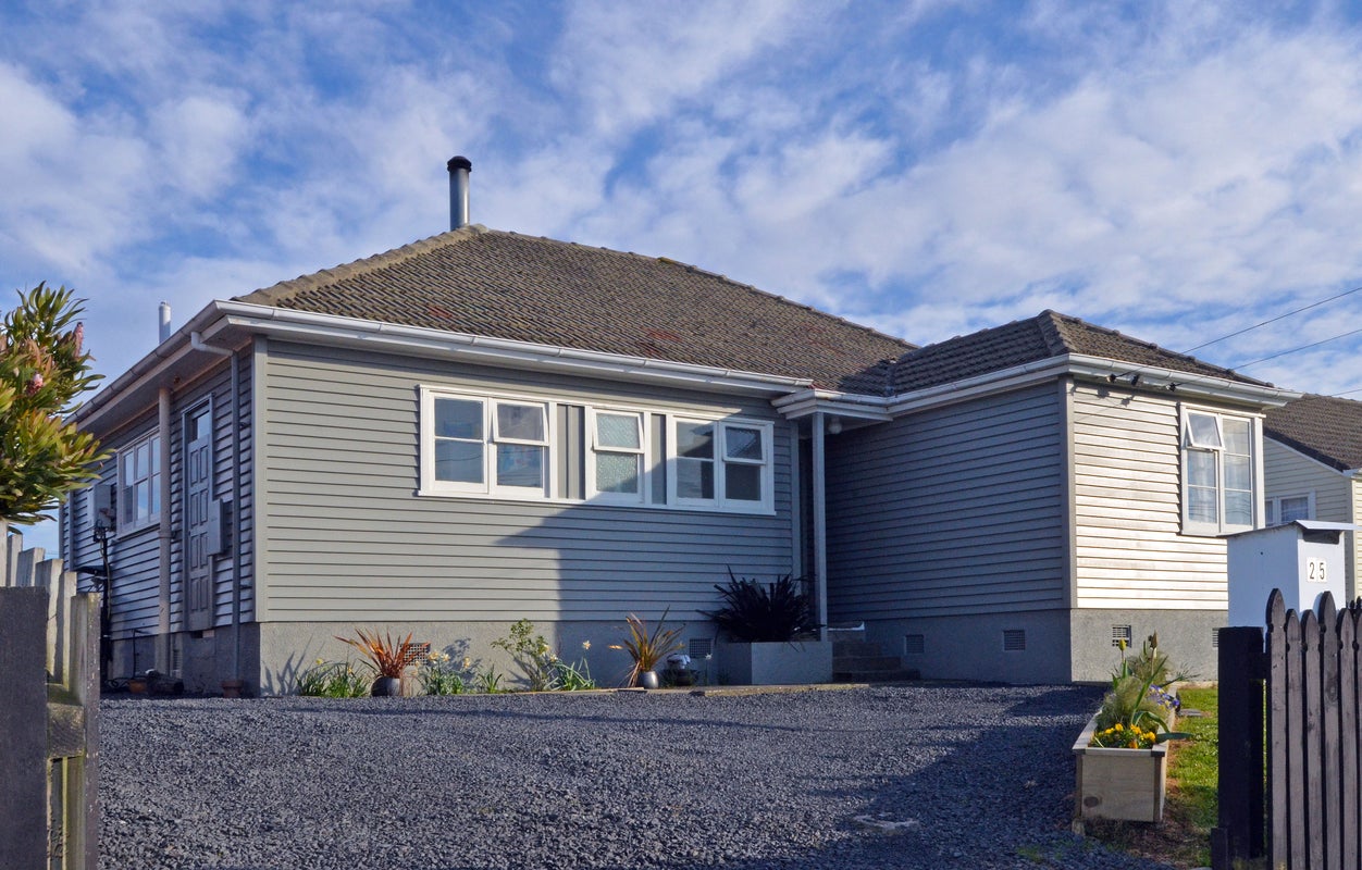 25 Puketai Street, Andersons Bay, Dunedin - Carousel 1