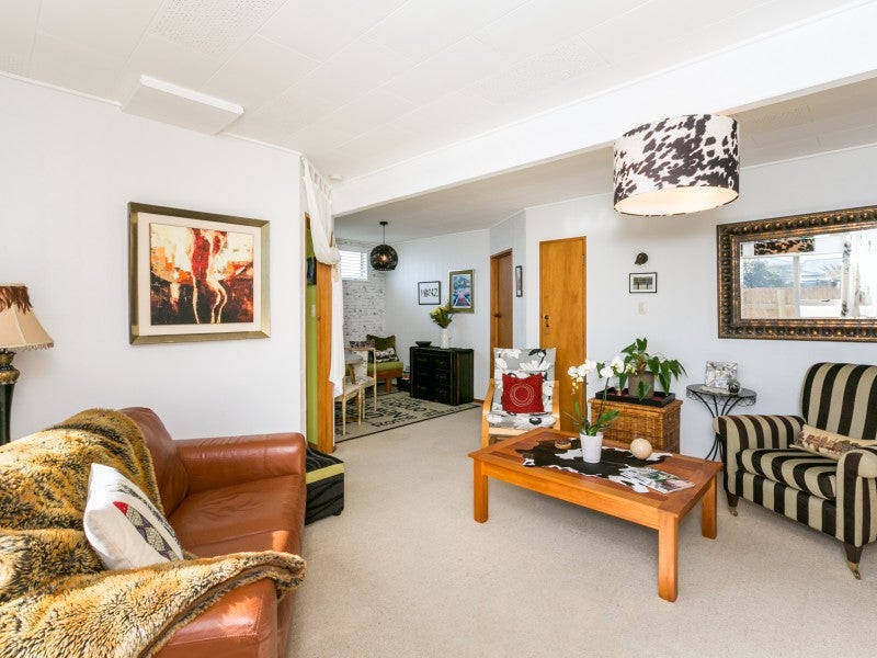 2/14 ALPERS Terrace, MAREWA, NAPIER - Carousel 2