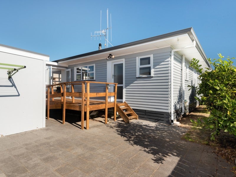 555 Fraser Street, Greerton, Tauranga - Carousel 14