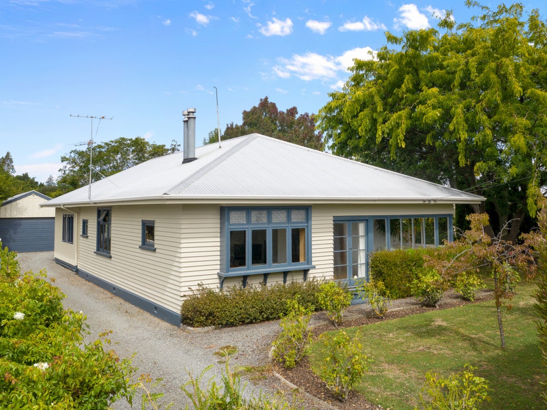 11 Grady Street, Mayfield, Blenheim - Carousel 2