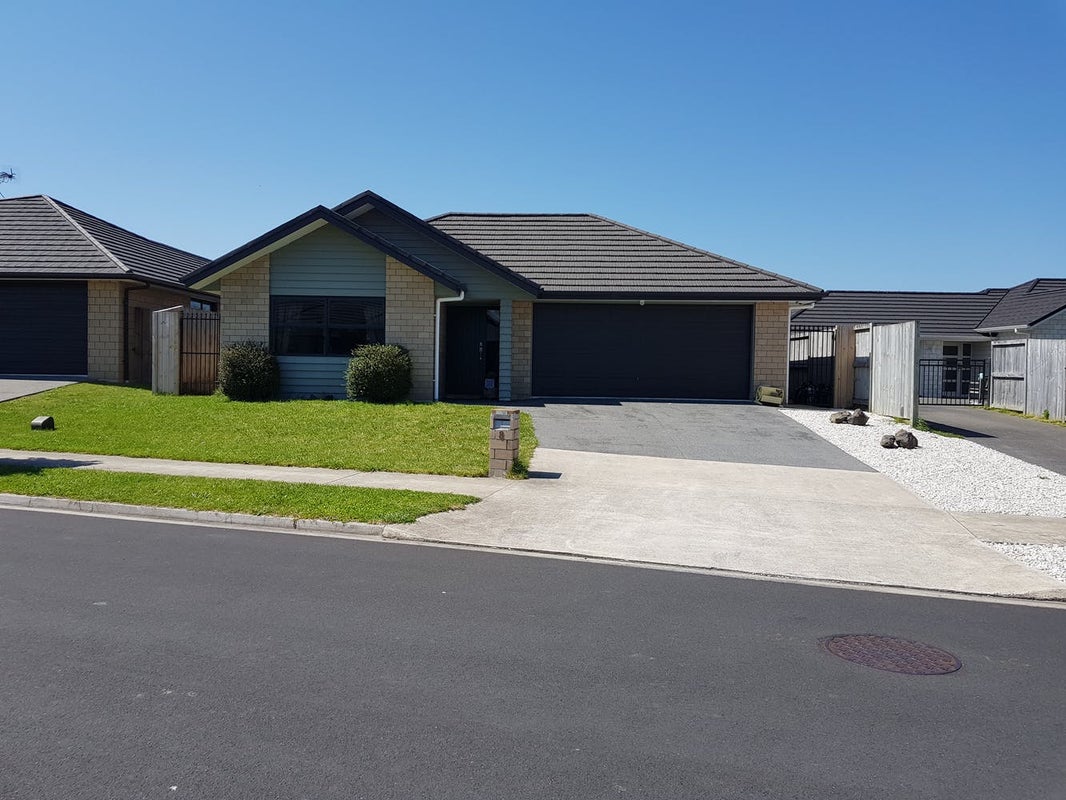 8 Teafields Court, Huntington, Hamilton - Carousel 1