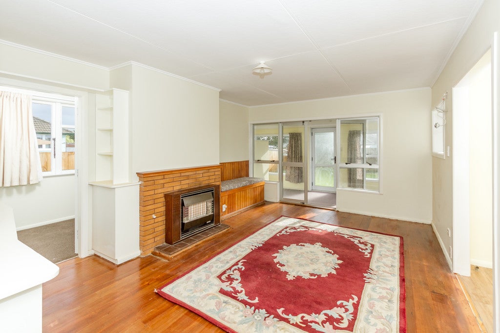 5 Slim Street, Bader, Hamilton - Carousel 2