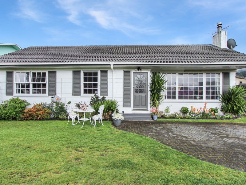 36 Joanne Crescent, Pukehangi, Rotorua - Carousel 1
