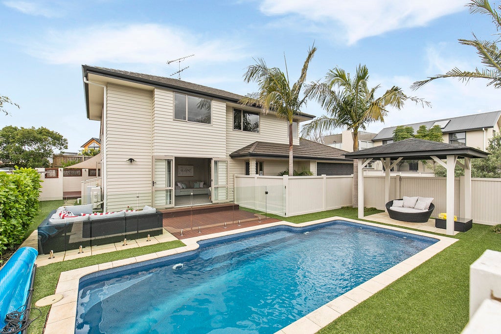 26 Blakewell Place, Beachlands, Auckland - Carousel 1