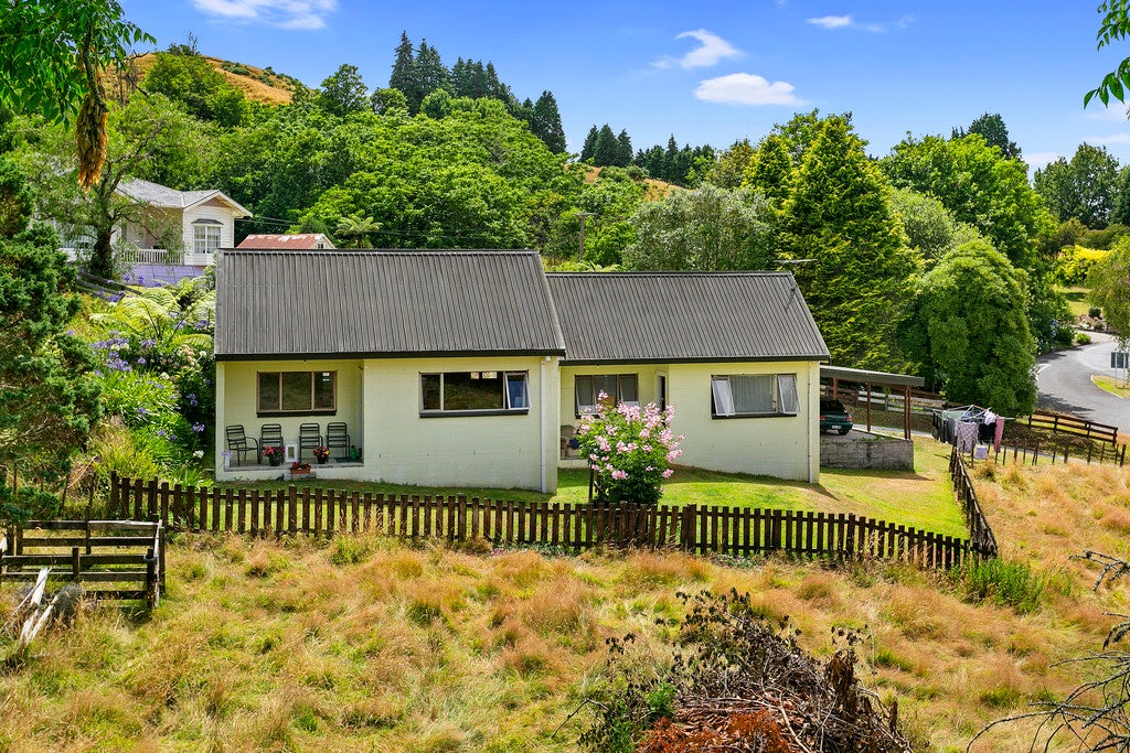 57 Mangarino Street, Te Kuiti - Carousel 1