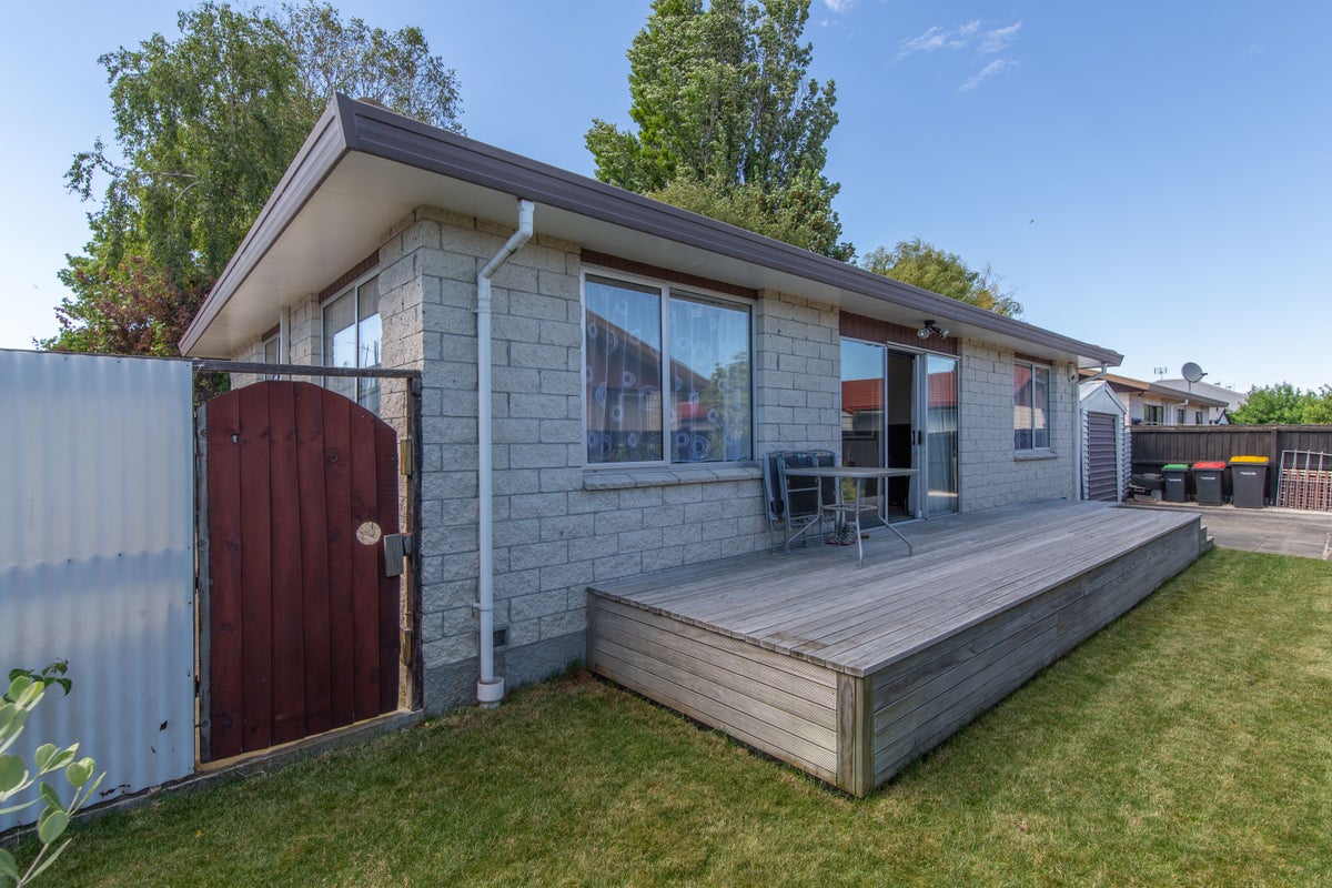 2/84B OLLIVIERS ROAD, Phillipstown, Christchurch - Carousel 2