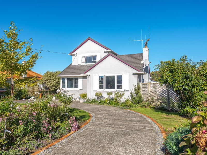 6 Dickson Crescent, Saint Johns Hill, Whanganui - Carousel 1