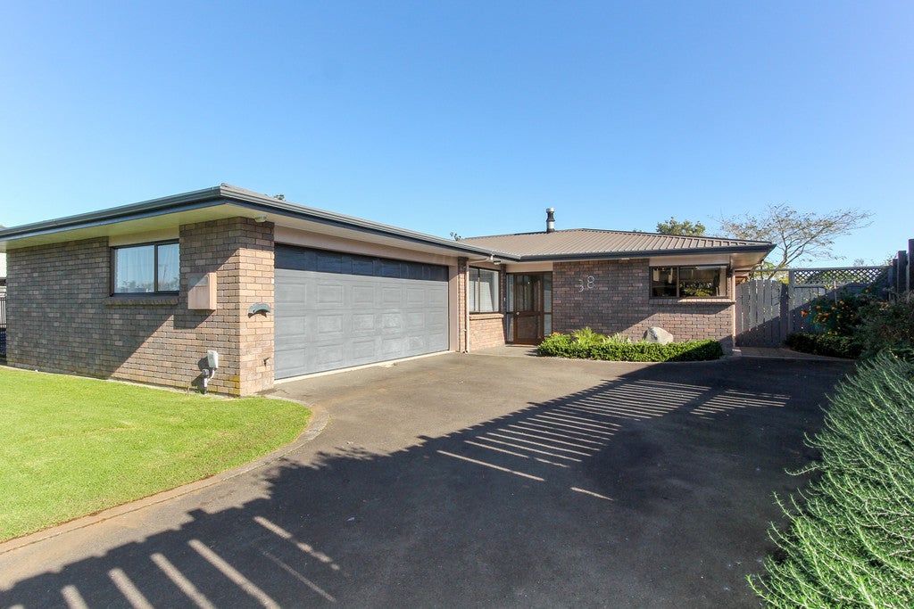 38 Tiverton Crescent, Whalers Gate, New Plymouth - Carousel 20