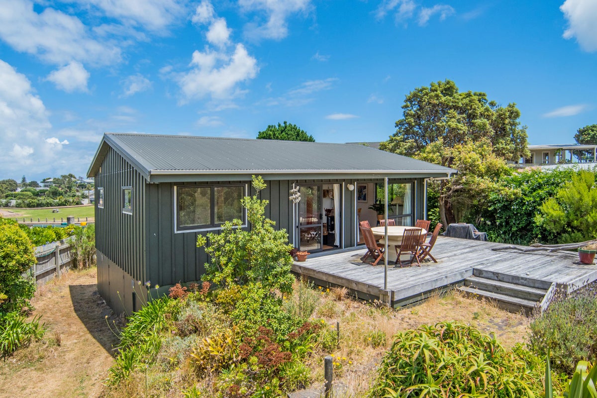 38 Cordyline Road, Tuakau - Carousel 1