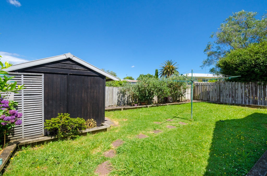 5/101 Swanson Road, Henderson, Auckland - Carousel 9