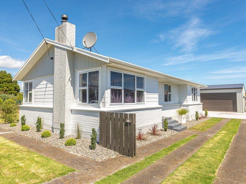 12 Balmoral Crescent, Springvale, Whanganui - Carousel 1