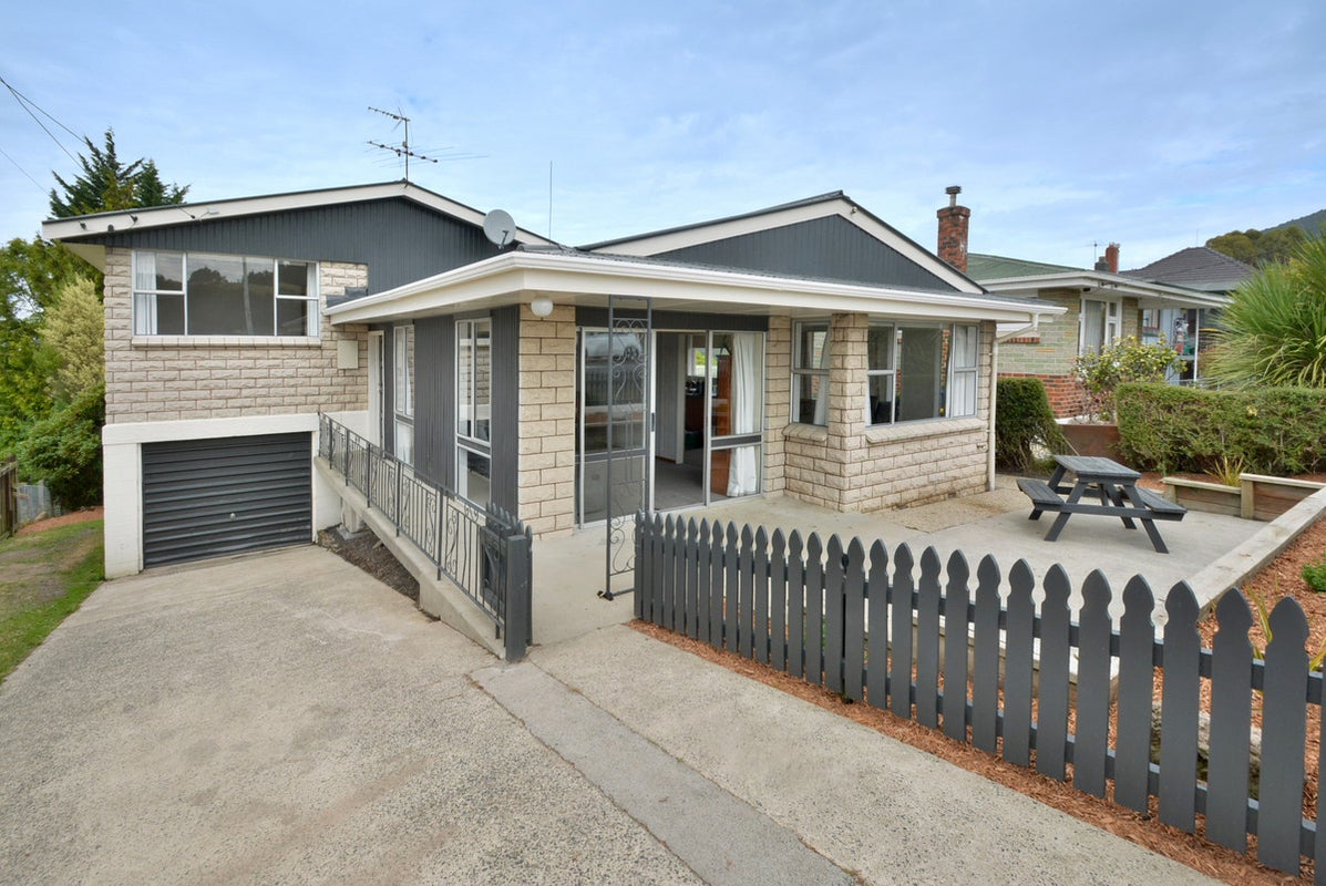 159 Main Road, Fairfield, Dunedin - Carousel 1