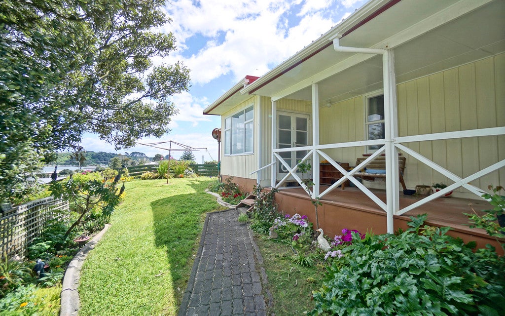 665 Pukehina Parade, Pukehina, Te Puke - Carousel 26