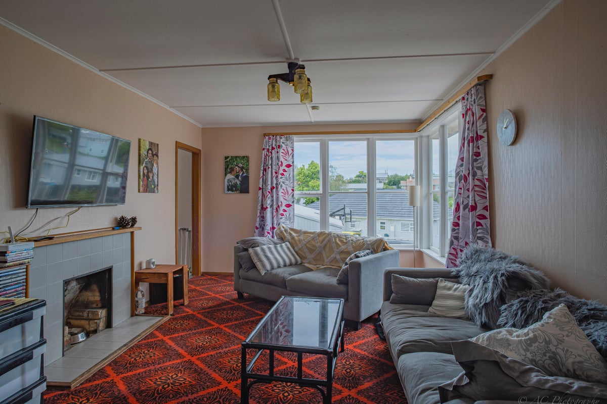 10 Hawkey Street, Kensington, Timaru - Carousel 2