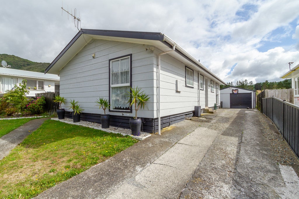 16 Stockdale Street, Wainuiomata, Lower Hutt - Carousel 1