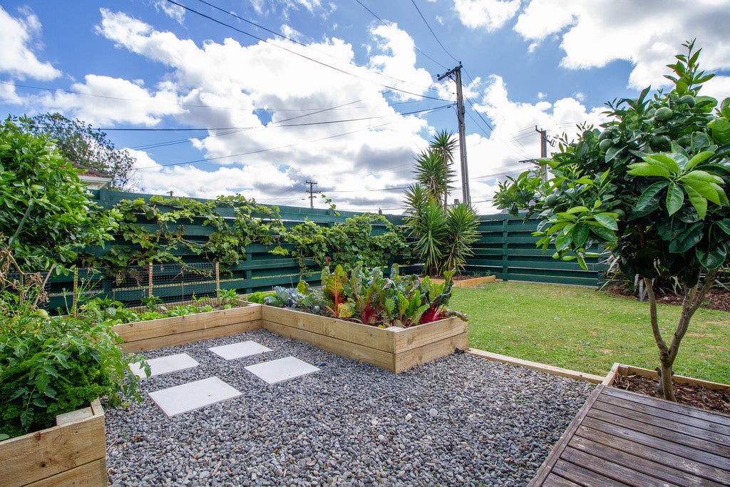 1/20 Rata Street, Naenae, Lower Hutt - Carousel 2