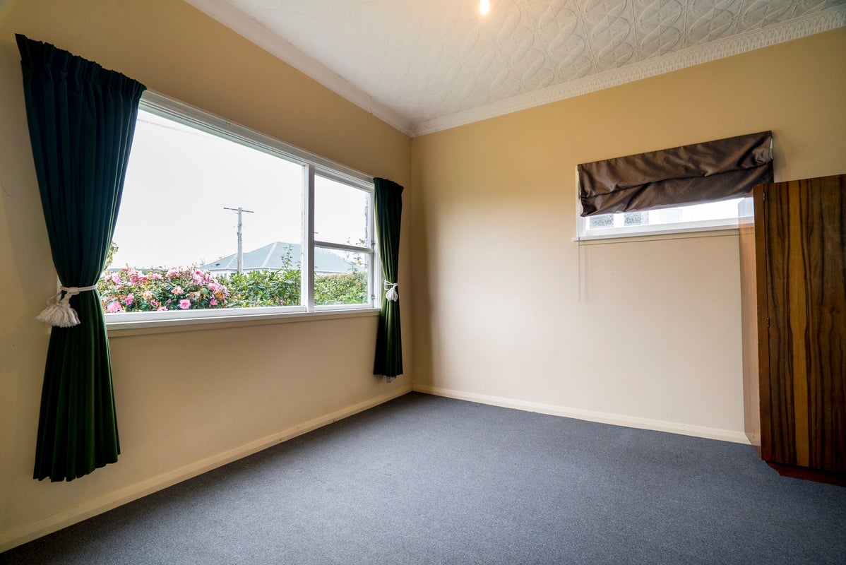 8 Edgar Street, Wakari, Dunedin - Carousel 2