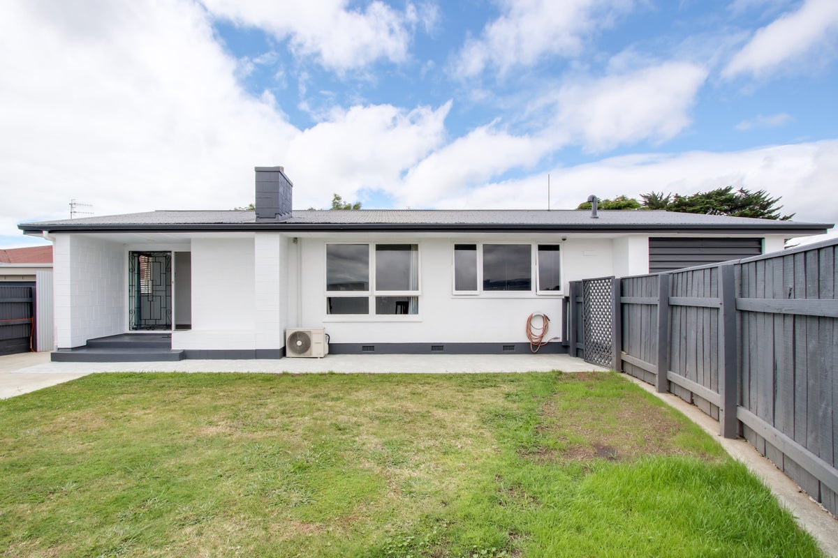 131 Taradale Road, Onekawa, Napier - Carousel 20