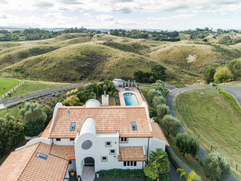 65 Pineleigh Drive, Poraiti, Napier - Carousel 20