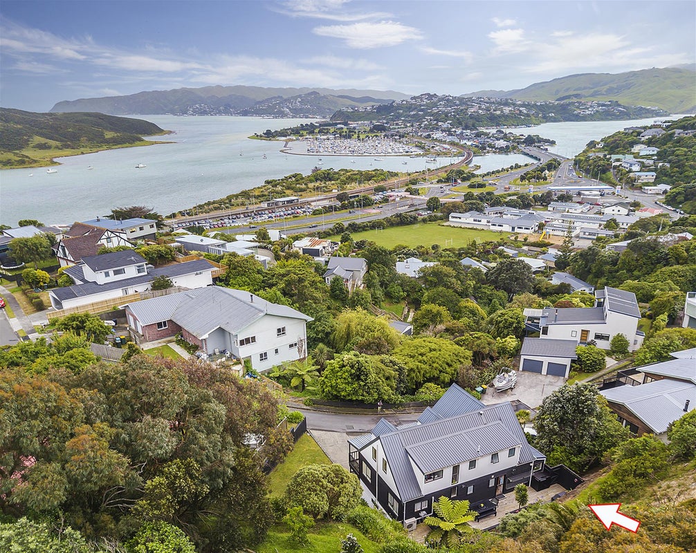 14 Doon Grove, Papakowhai, Porirua - Carousel 1