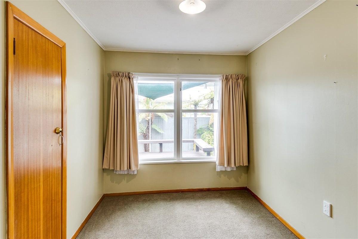 7 Rochester Street, Tamatea, Napier - Carousel 16