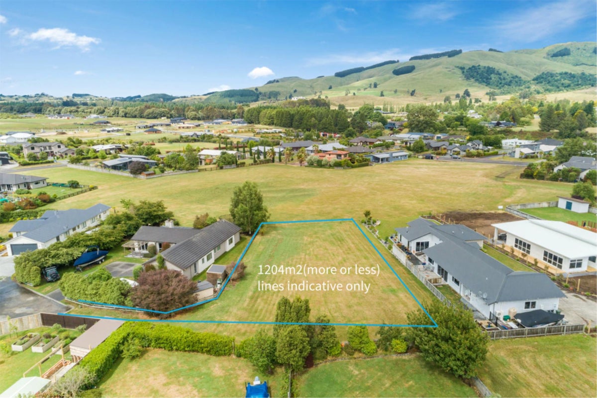 47 Montgomery Crescent, Kinloch, Taupo - Carousel 2