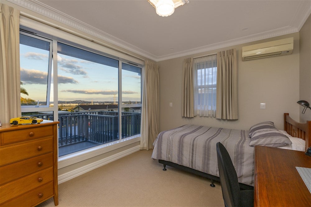 229 Te Atatu Road, Te Atatu South, Auckland - Carousel 15