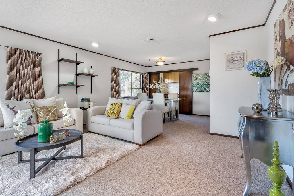 1/41 Highland Park Drive, Highland Park, Auckland - Carousel 2