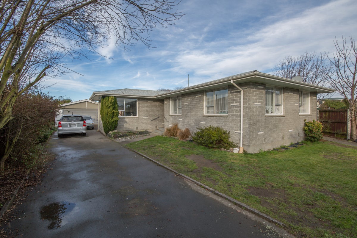 12 Aspen Place, Parklands, Christchurch - Carousel 1