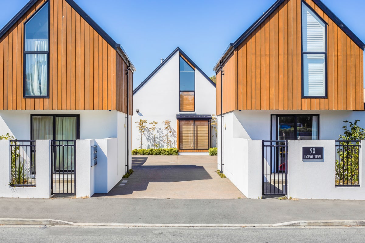 8/90 Edgeware Road, St Albans, Christchurch - Carousel 1