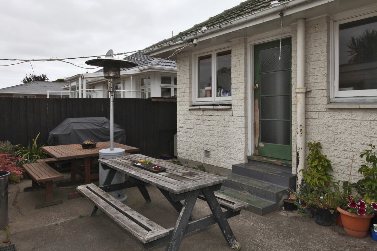 43 Coopers Road, Dallington, Christchurch - Carousel 12