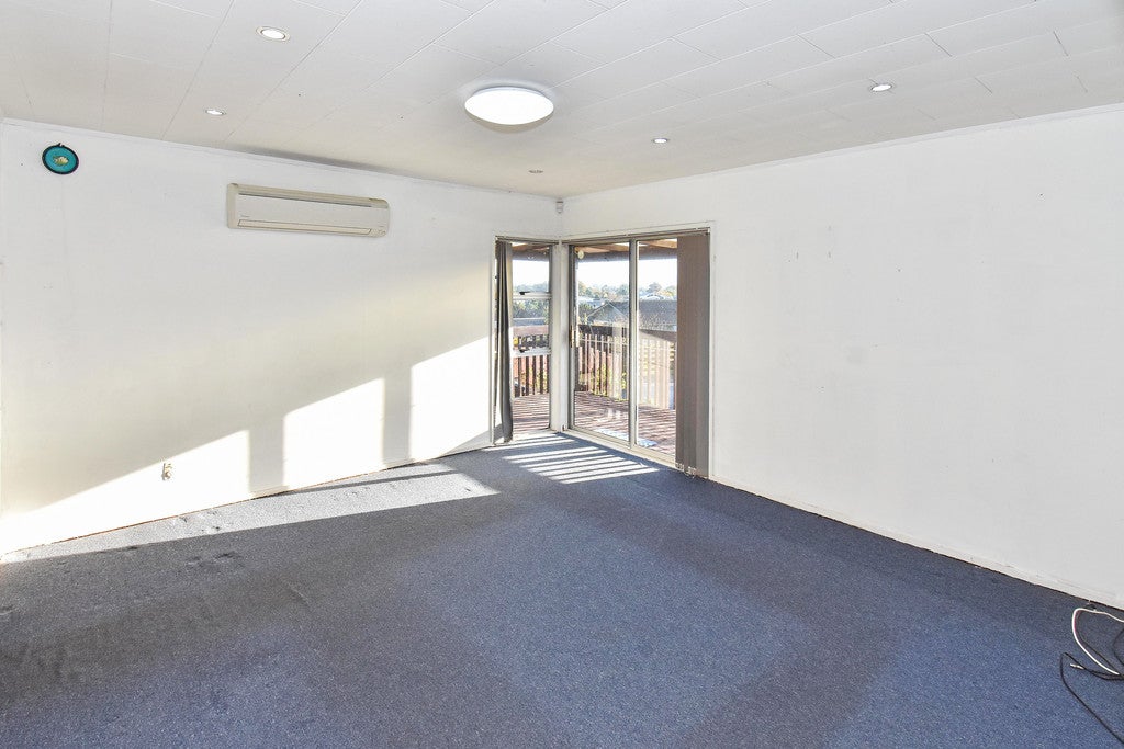 1/19 Charntay Avenue, Clover Park, Auckland - Carousel 2