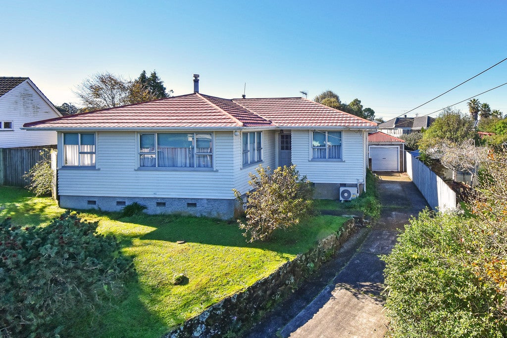 5 Browning Street, Manurewa East, Auckland - Carousel 1