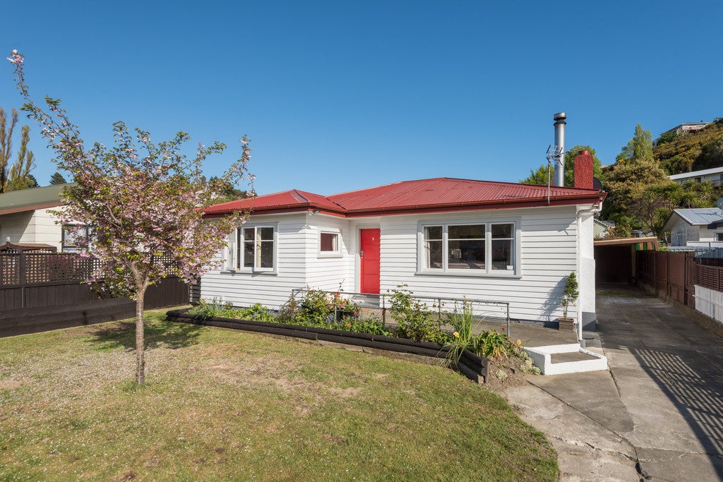 5 Rimu Street, Toi Toi, Nelson - Carousel 1