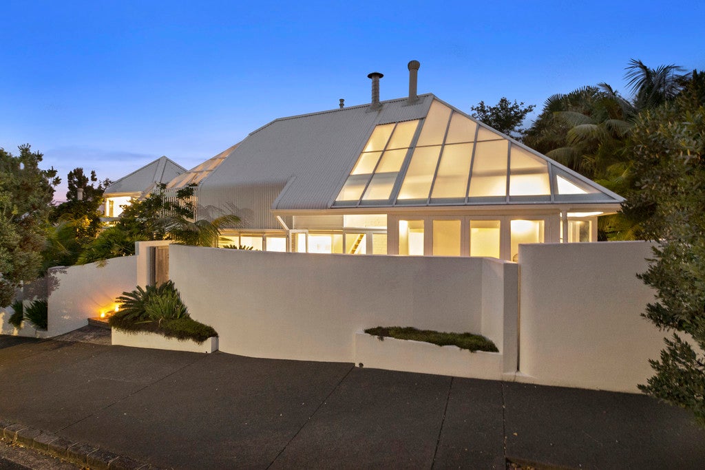 2 Dublin Street, Saint Marys Bay, Auckland - Carousel 1