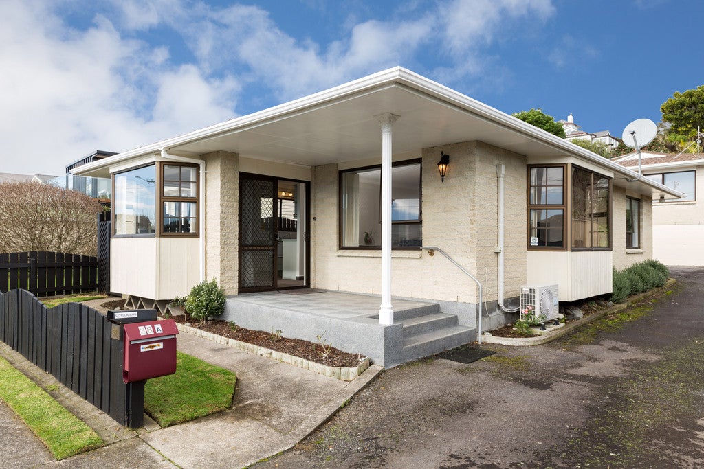 7 Gilbert Street, Halcombe, Feilding - Carousel 1
