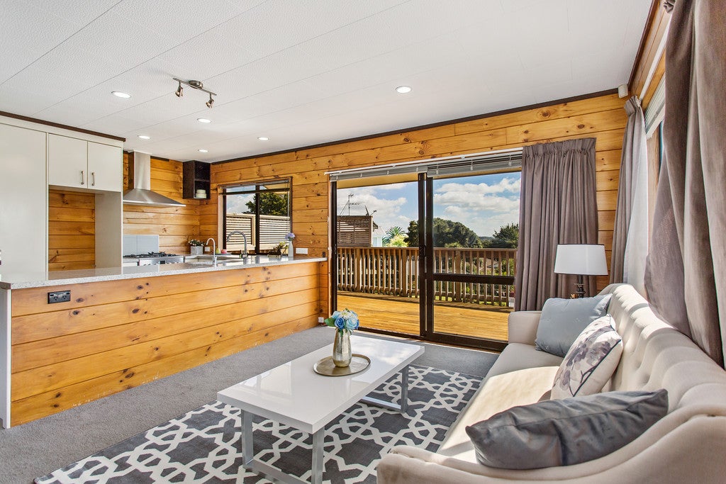 23 Barberton Terrace, Red Hill, Papakura - Carousel 2