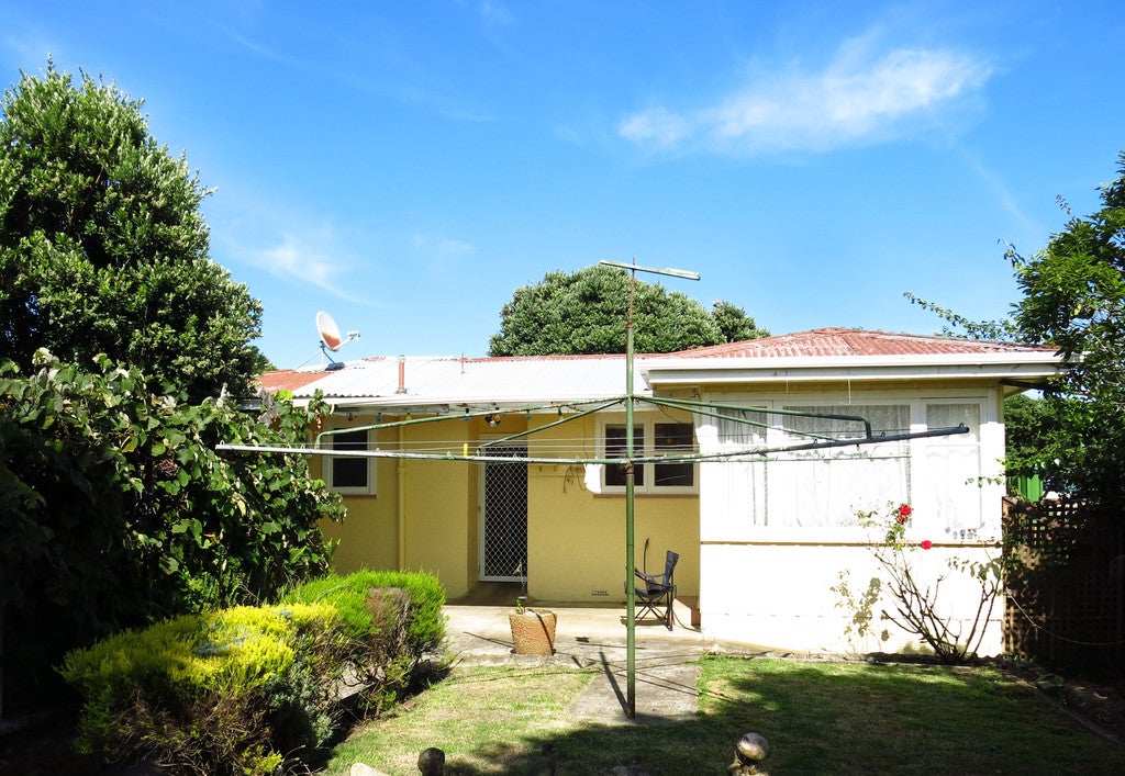82 Thatcher Street, Castlecliff, Whanganui - Carousel 2