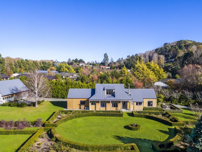 51 Emerald Hill Drive, Birchville, Upper Hutt - Carousel 2