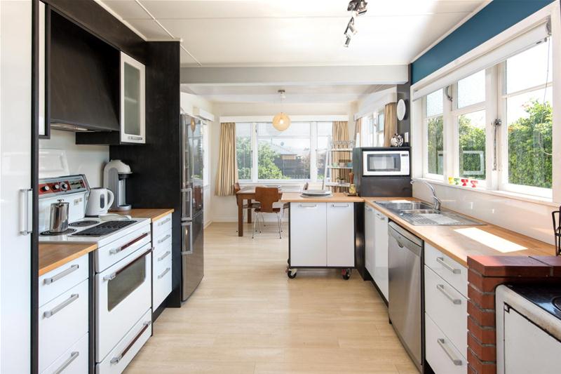 3 New Renwick Road, Redwoodtown, Blenheim - Carousel 2