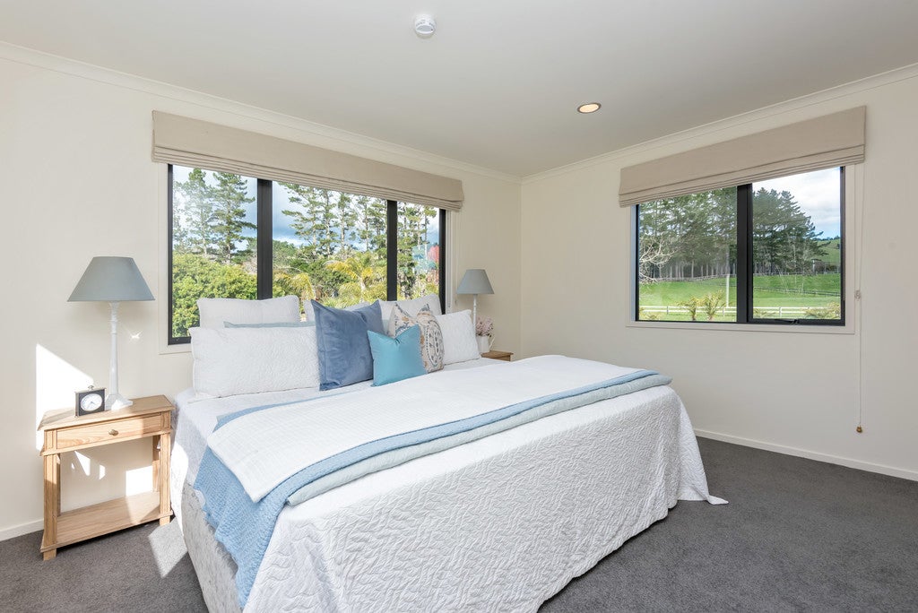 360 Ness Valley Road, Papakura - Carousel 26
