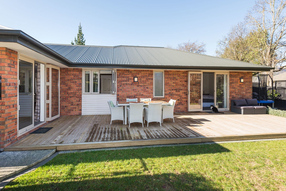 203 Cashmere Road, Hoon Hay, Christchurch - Carousel 2