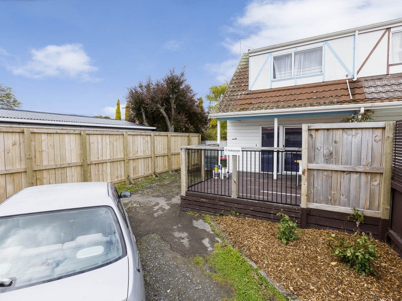 3/732 Fergusson Drive, Elderslea, Upper Hutt - Carousel 1