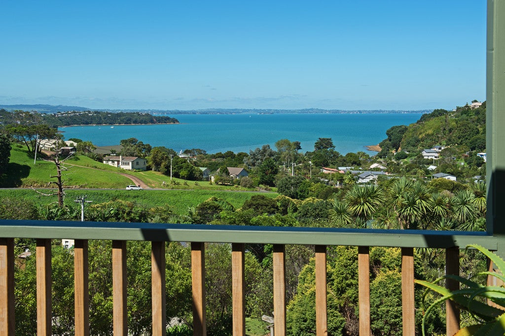 13 Moana Avenue, Surfdale, Waiheke Island - Carousel 13