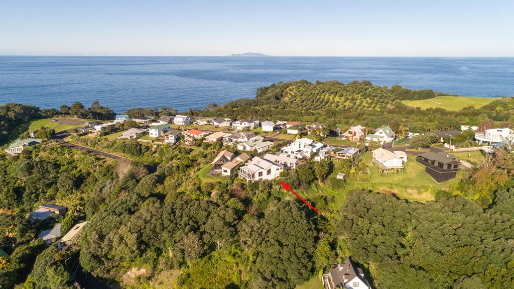 422 Onemana Drive, Onemana, Whangamata - Carousel 26