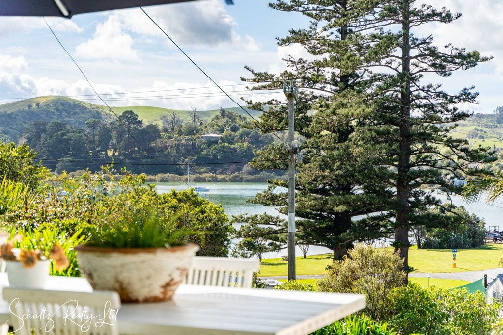 2A Cliff Street, Onerahi, Whangarei - Carousel 1