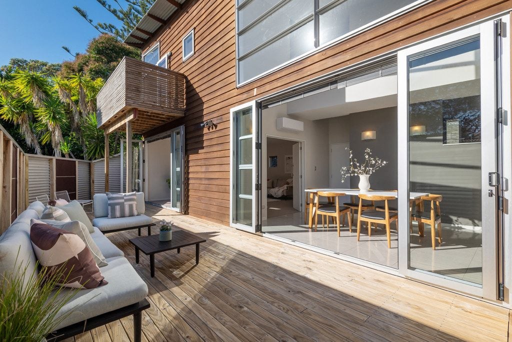 6 Zion Road, Birkenhead, Auckland - Carousel 2