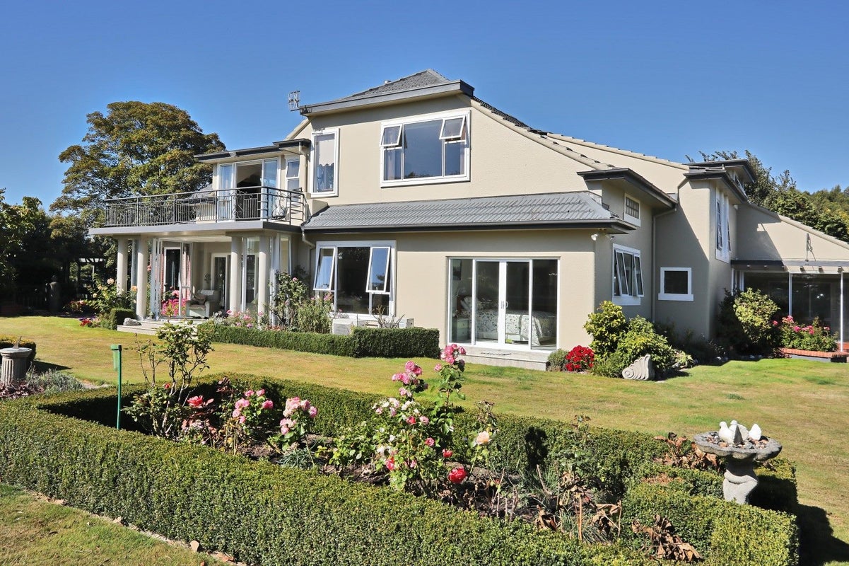 385 East Road, Mill Road - Carousel 26